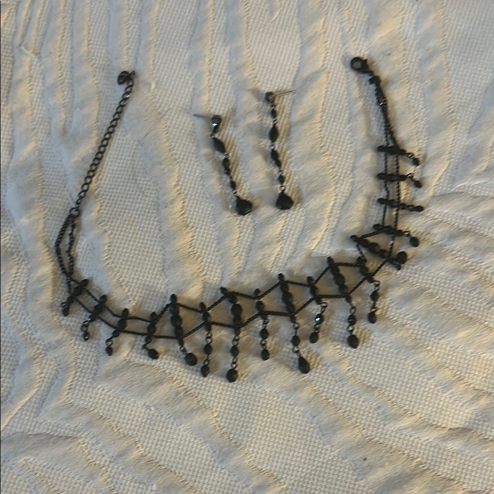 Elegant Black Jewelry Set